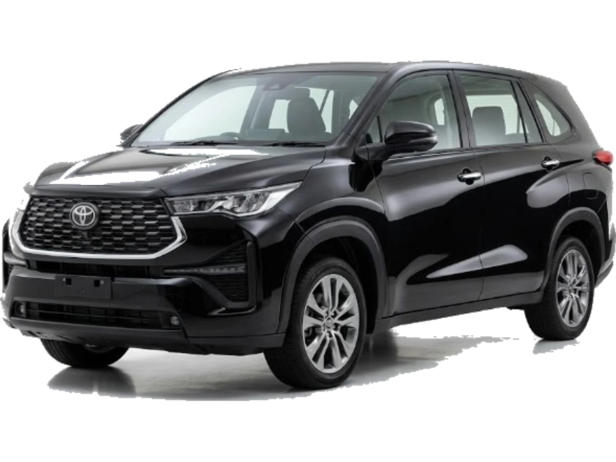 Toyota Innova Zenix — main photo